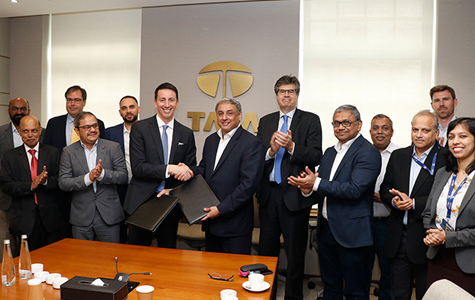 Professor Doron Ben-Meir, Deputy Vice Chancellor (Enterprise and Engagement) and Senior Vice-President, Monash University, and T V Narendran, CEO & Managing Director, Tata Steel, join colleagues to celebrate Monash University and Tata Steel's MoU to establish a sustainability-focused Centre for Innovation. 